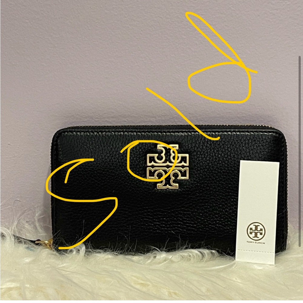 Tory Burch Black Britten Zip Continental